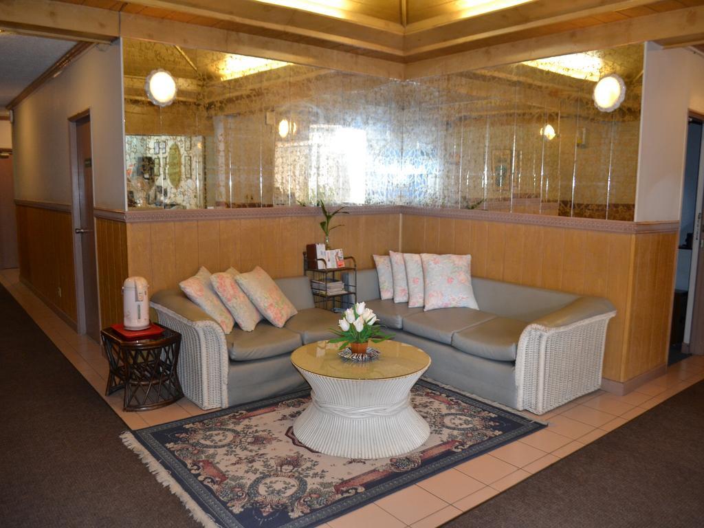 West Plaza Desekel Hotel Koror Kültér fotó
