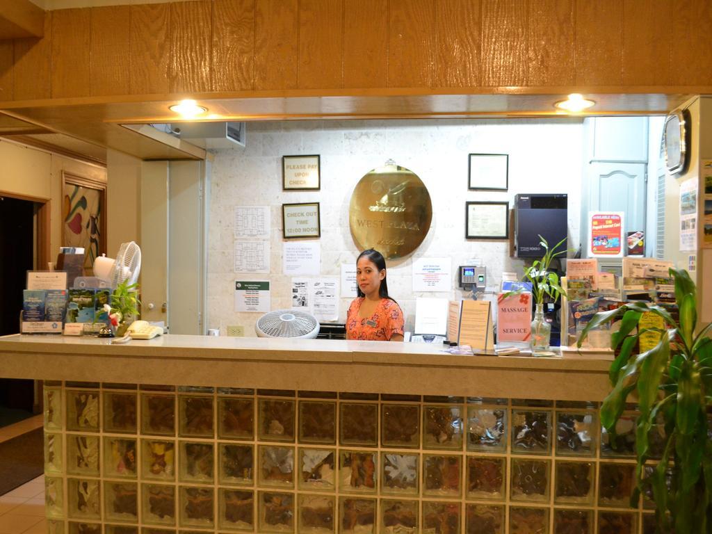 West Plaza Desekel Hotel Koror Kültér fotó
