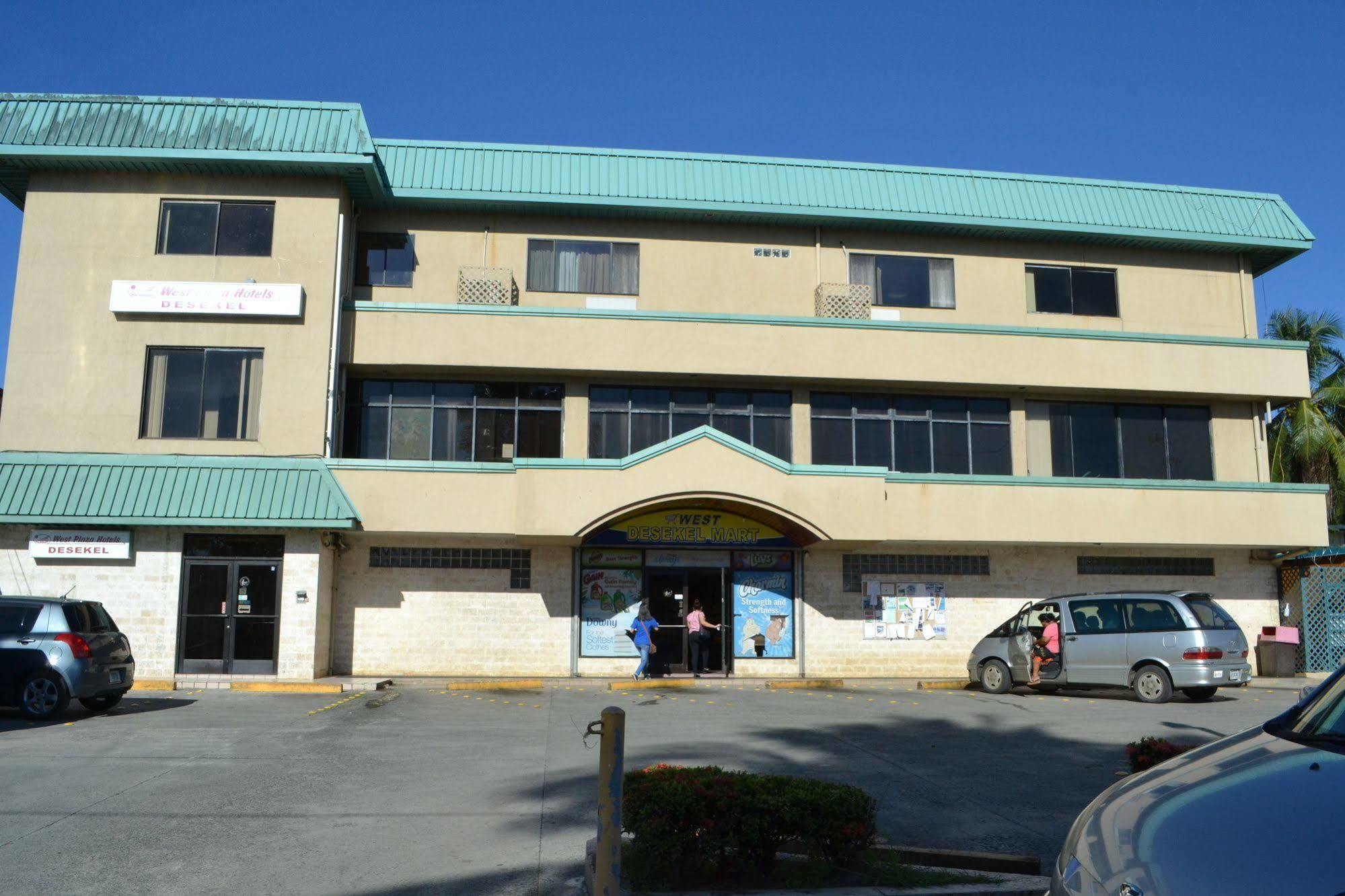 West Plaza Desekel Hotel Koror Kültér fotó