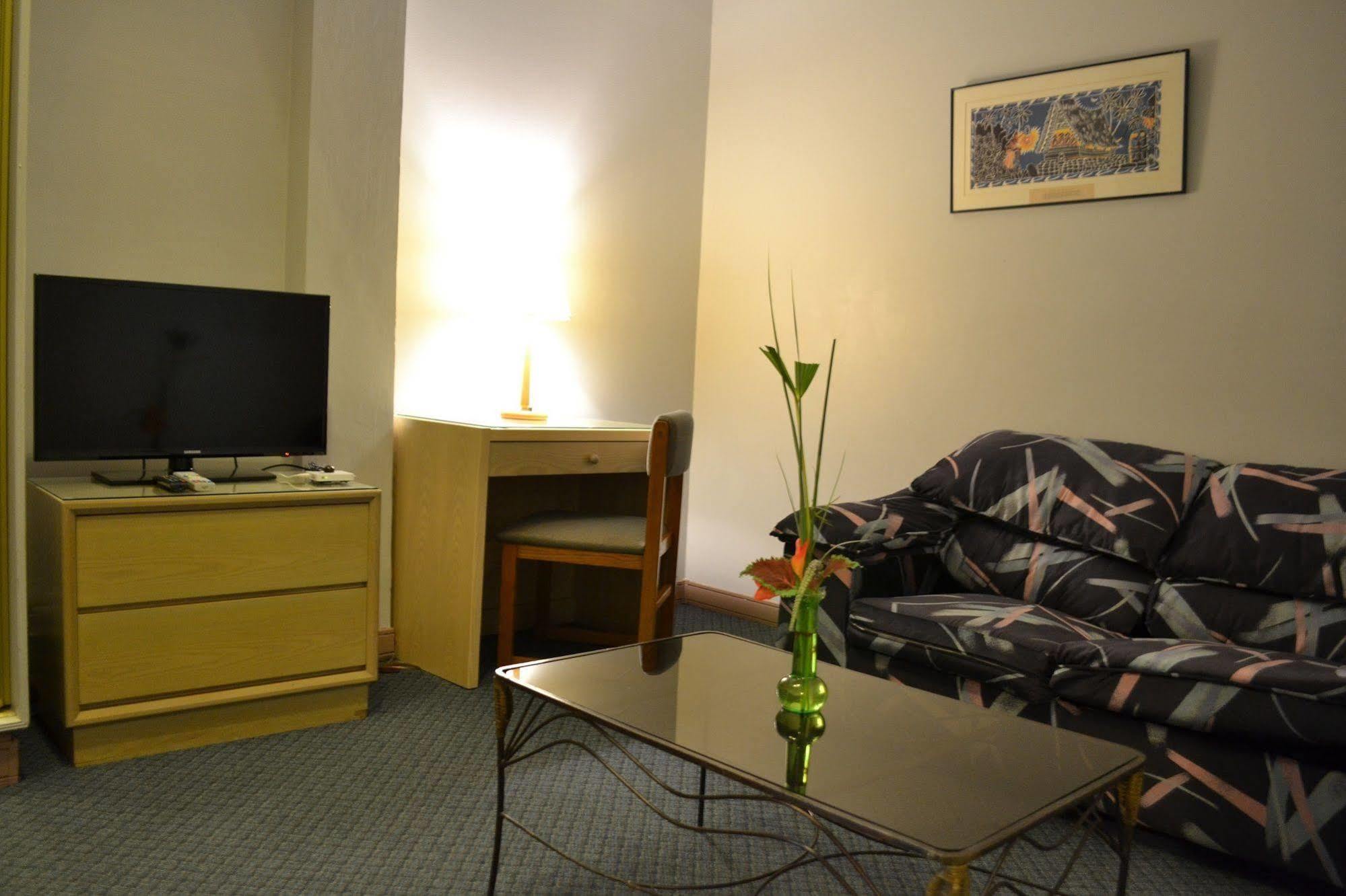 West Plaza Desekel Hotel Koror Kültér fotó